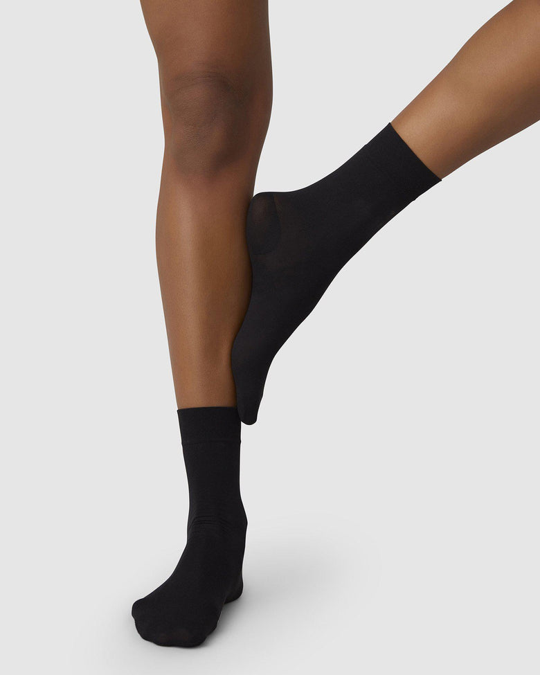 The Thea Cotton 2-Pack in Black by Swedish Stockings