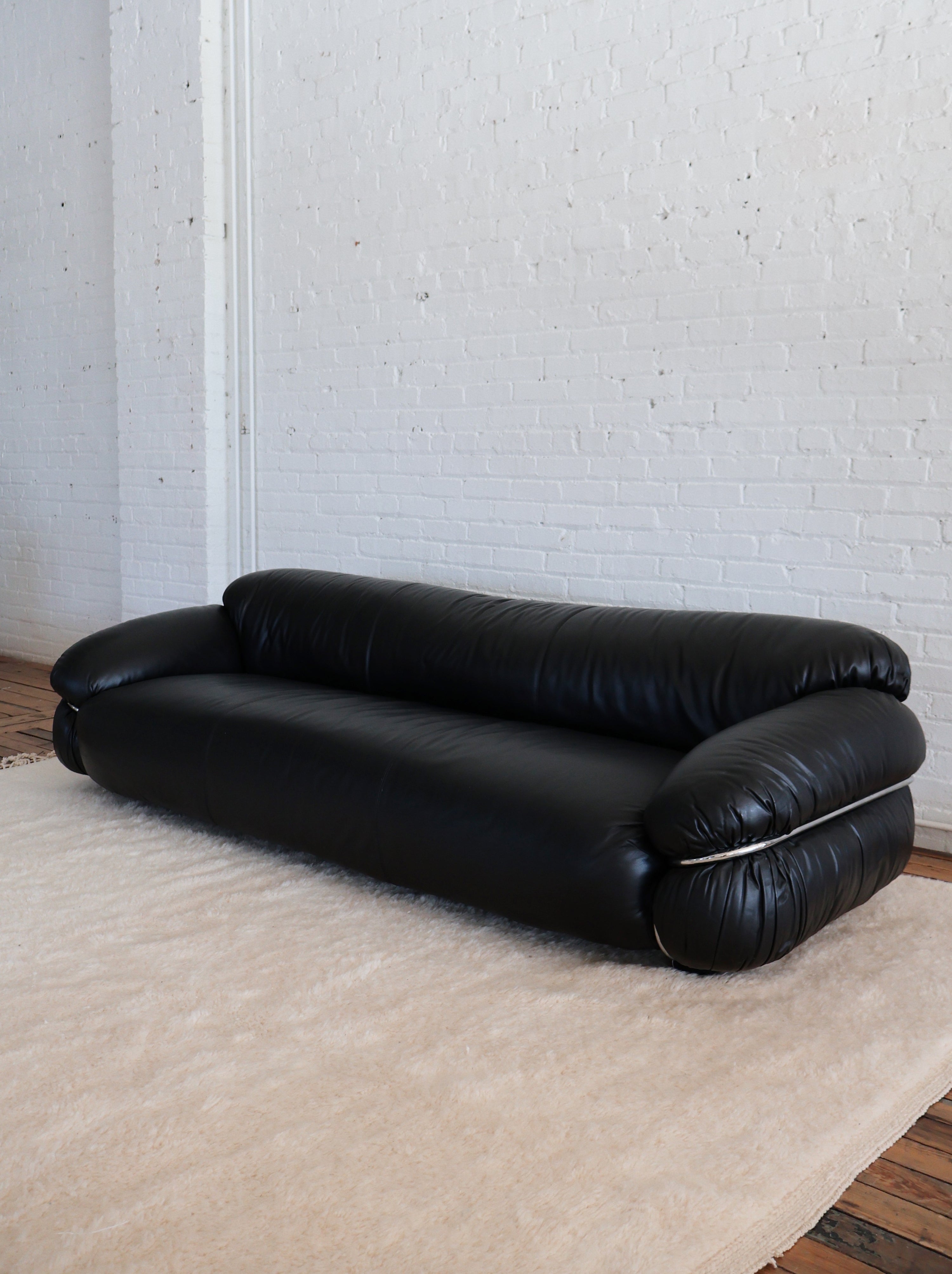 The Vintage 1970s Sesann Black Leather Gianfranco Frattini Sofa
