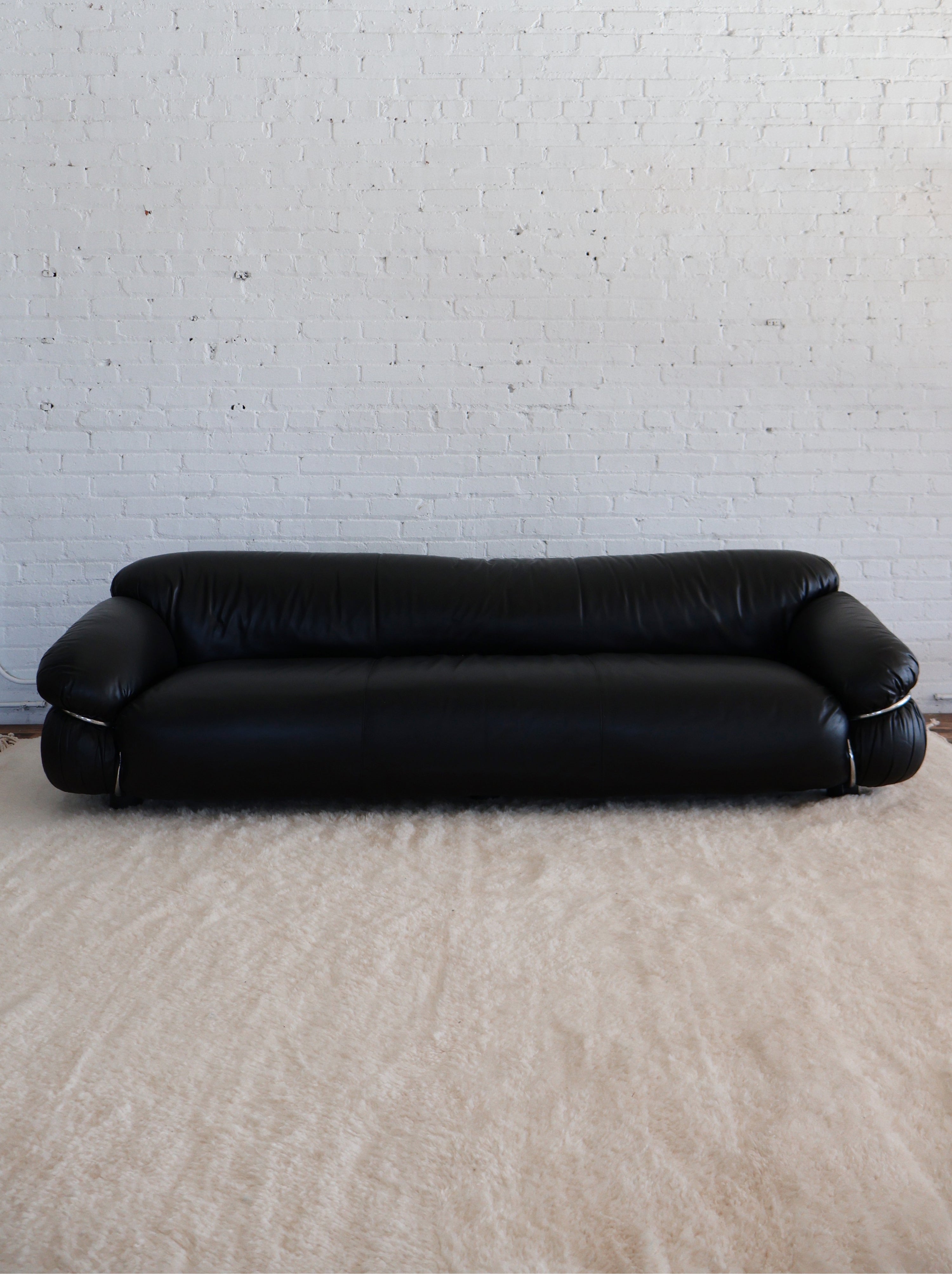 The Vintage 1970s Sesann Black Leather Gianfranco Frattini Sofa