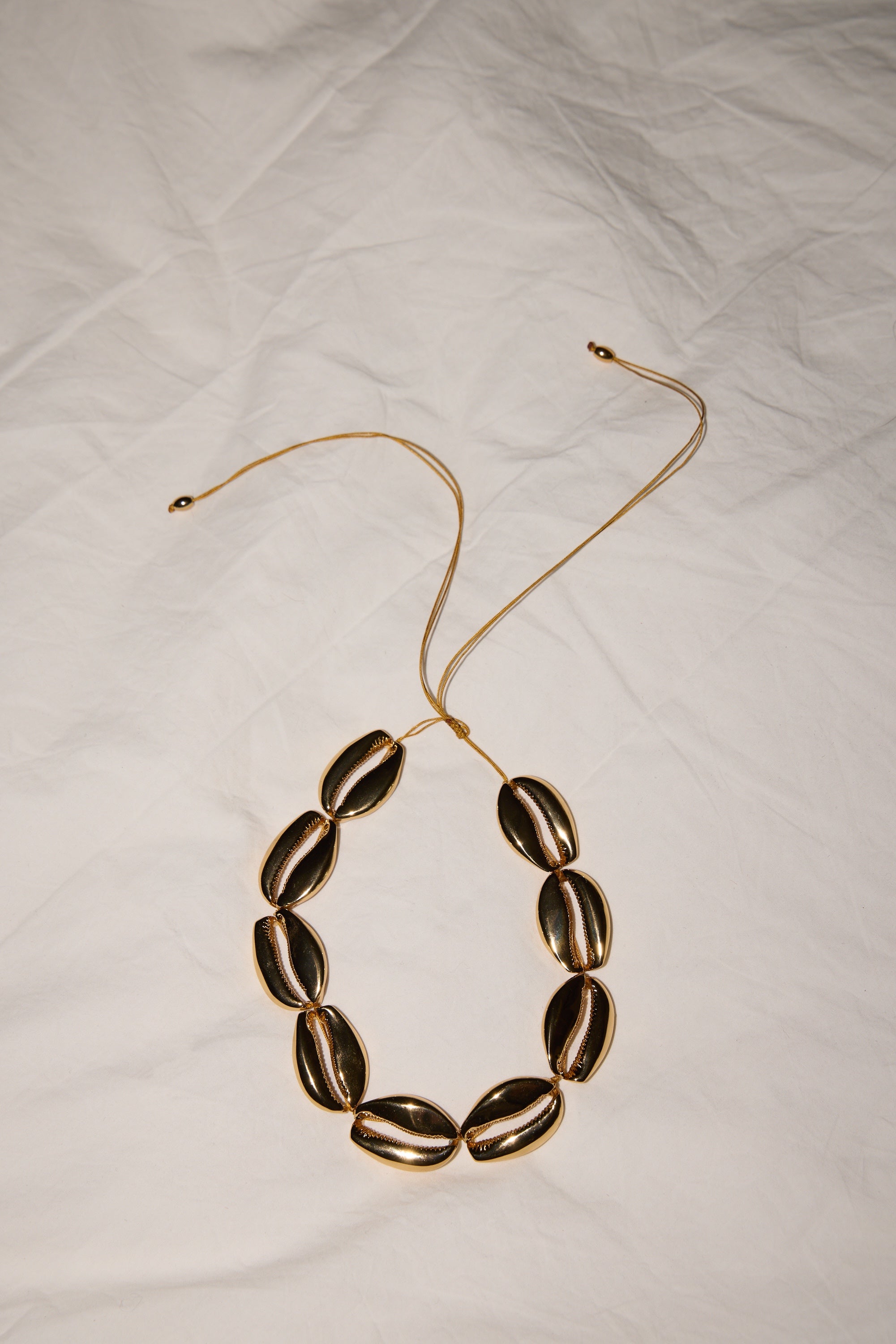 The Concha Mega Puka Necklace by Tohum
