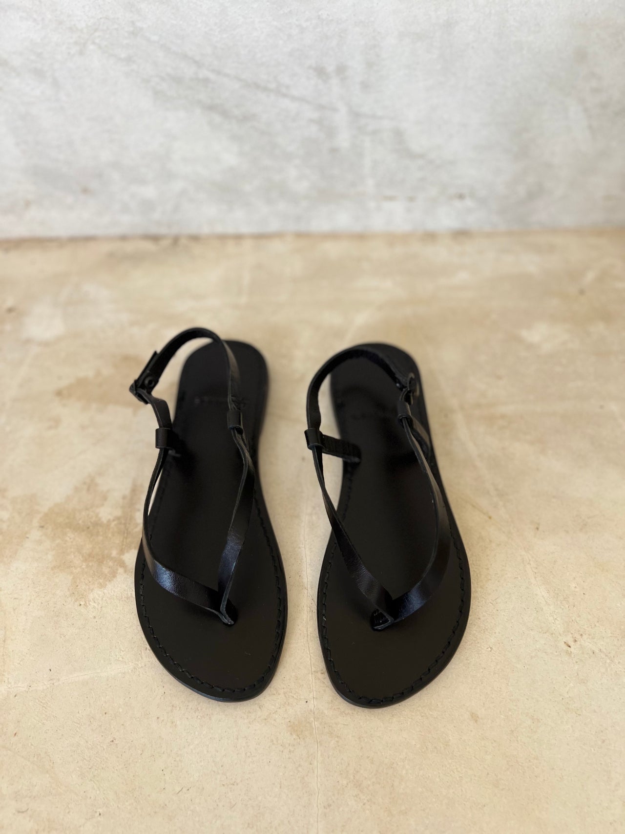 by James Anna Sandal in Black