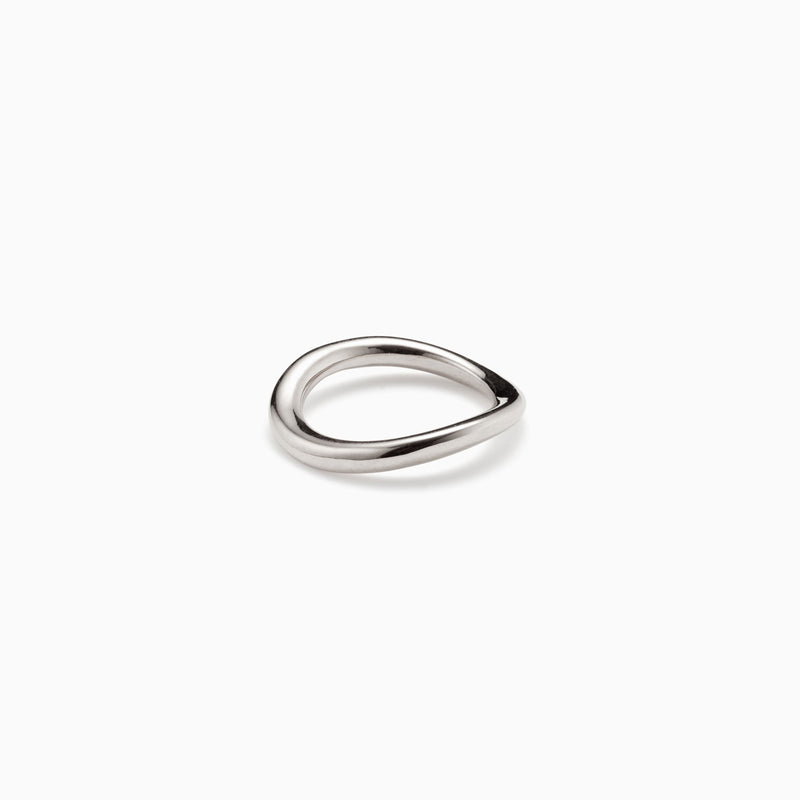 AGMES Small Astrid Ring in Sterling Silver
