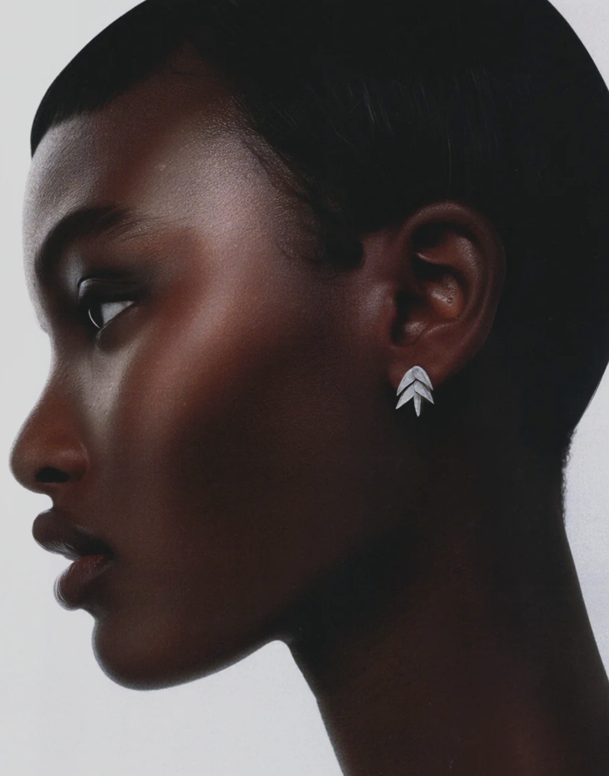 The Mini Spikelet Earrings in Rhodium by Bevza