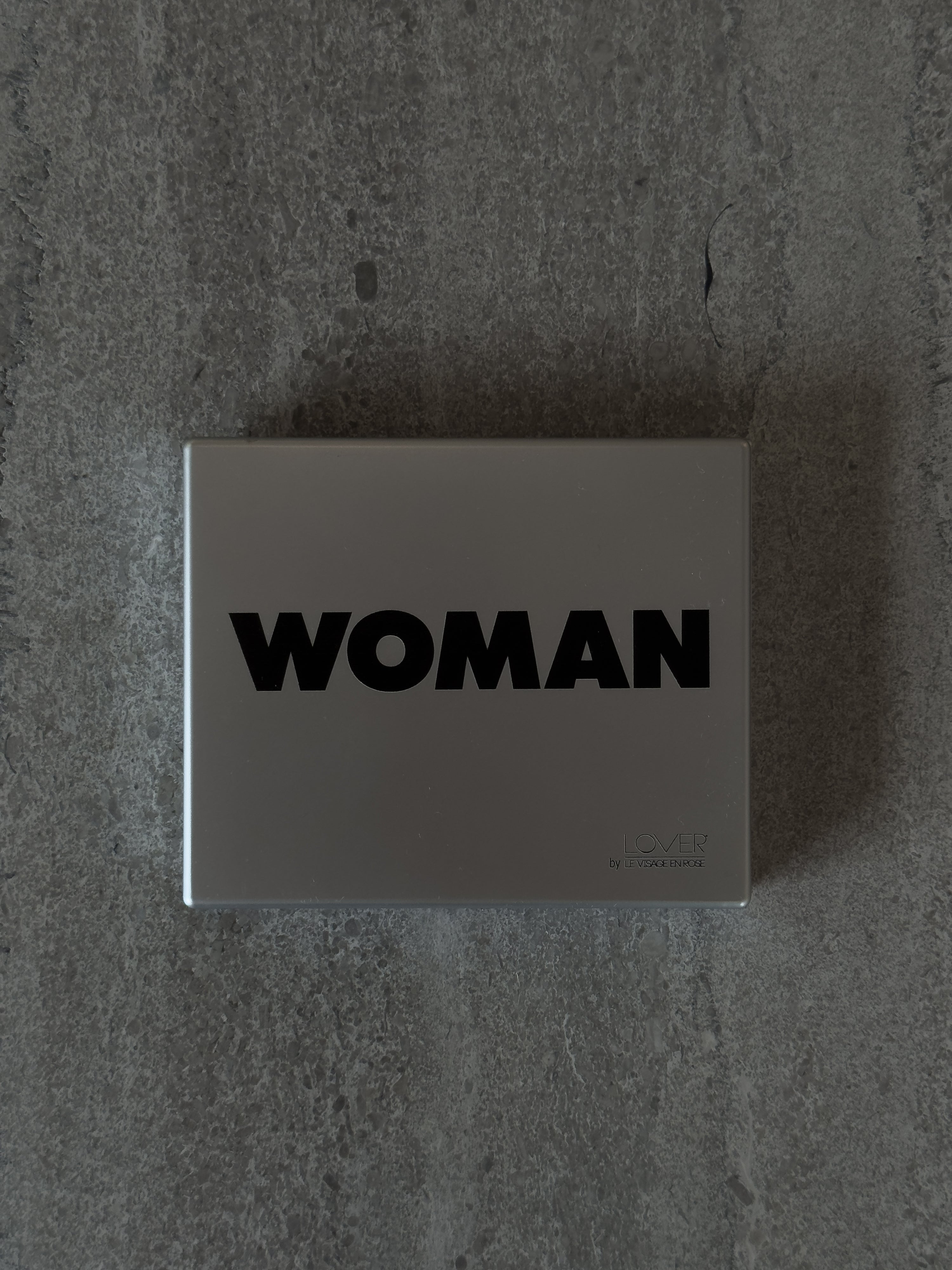 The WOMAN Palette