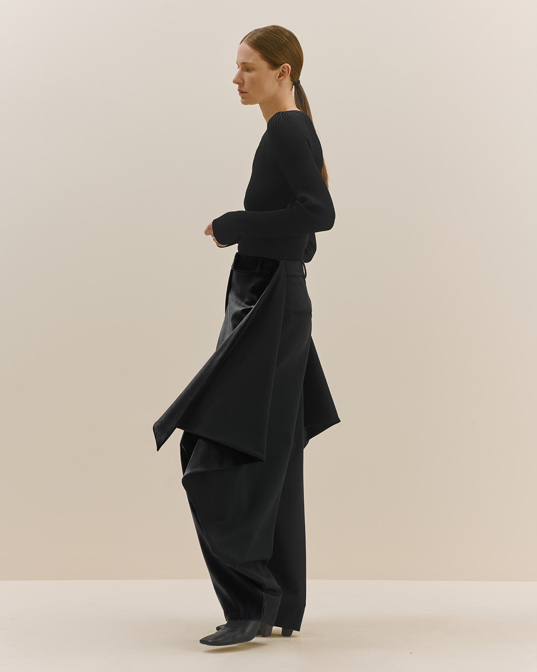 The Hustka Trousers in Black by Bevza