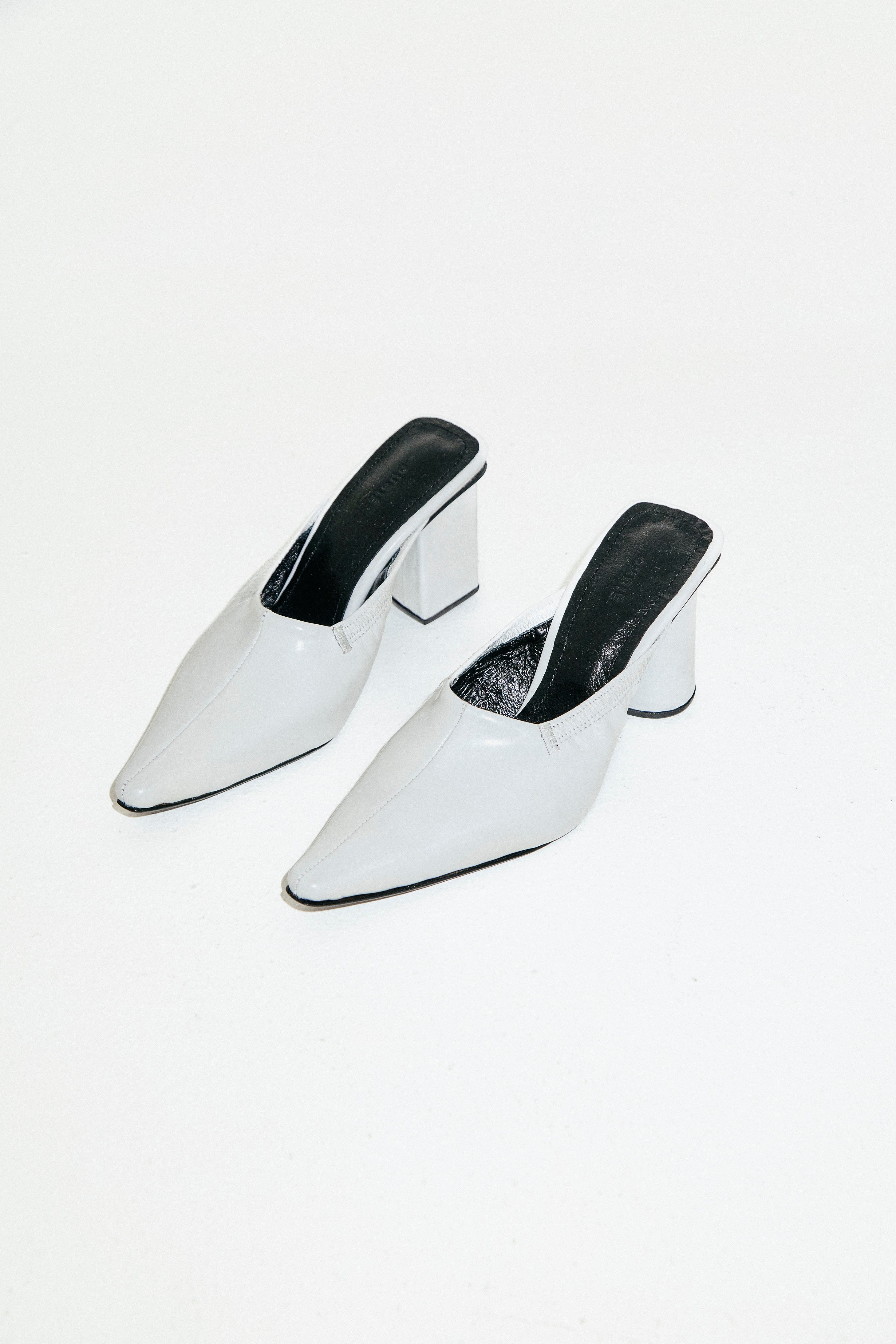 The Punta Mule in White