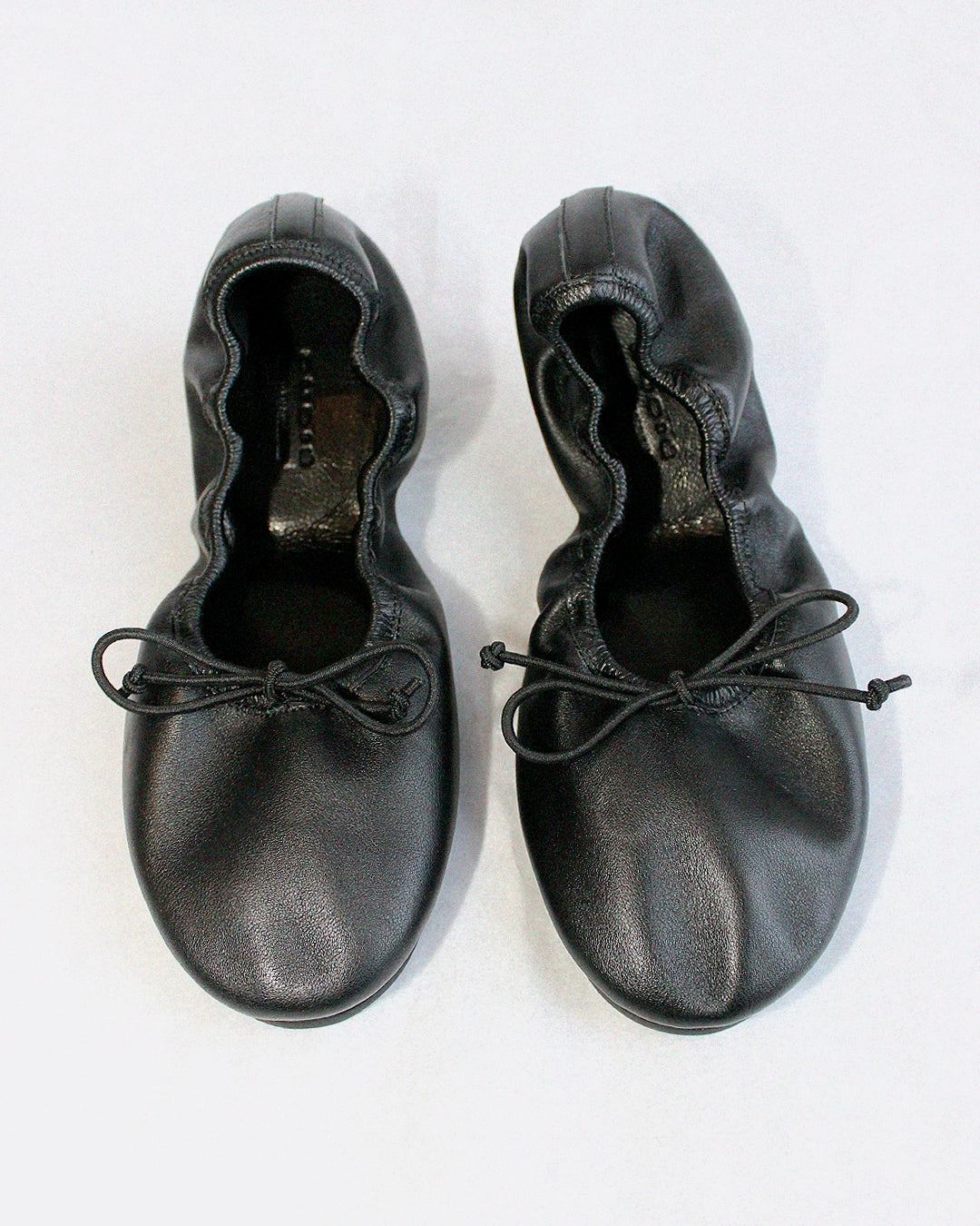 The Nada Flat by Dubié