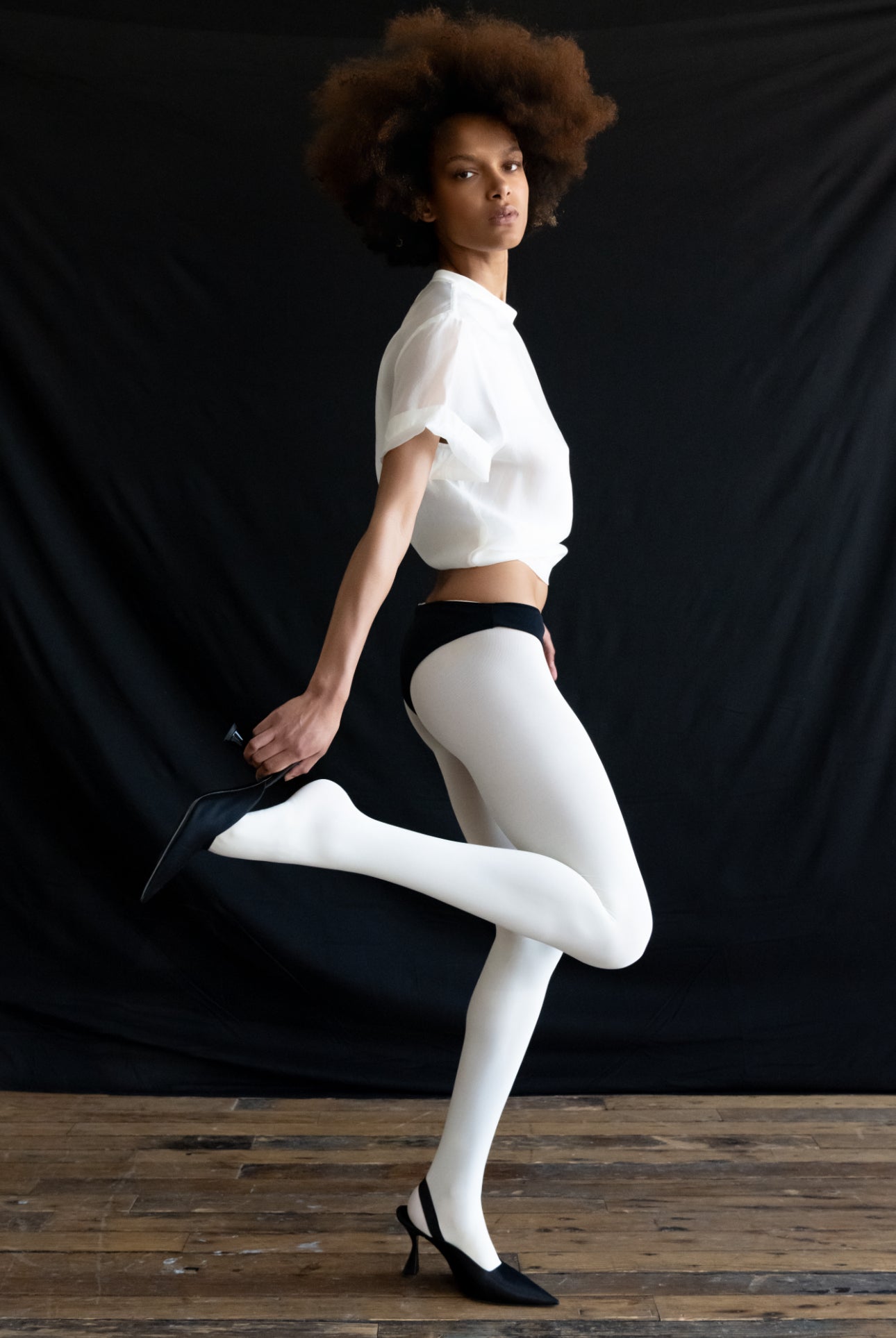 The Olivia Premium Tights in Ivory by Swedish Stockings