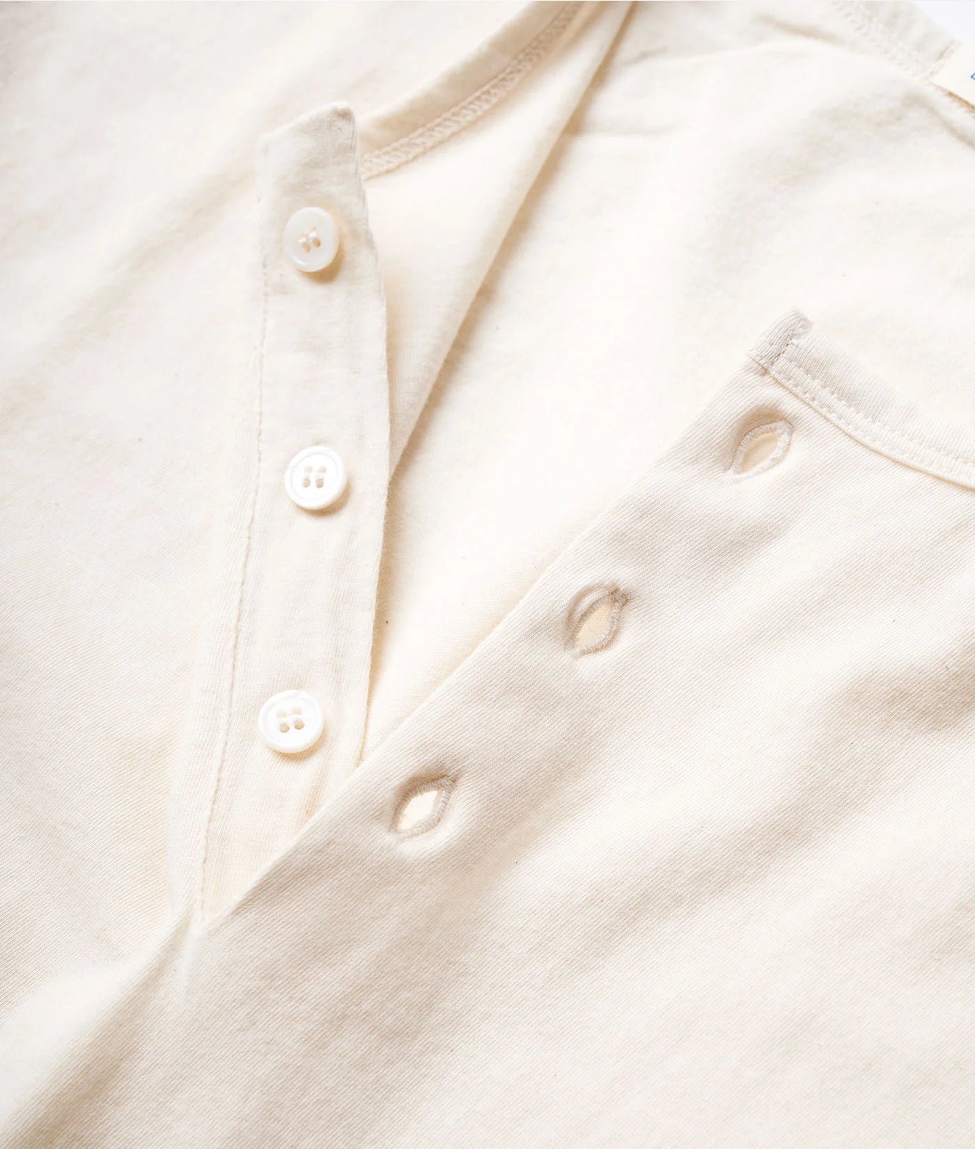 SUPER-HENLEY-NATURAL-DETAIL-2.jpg