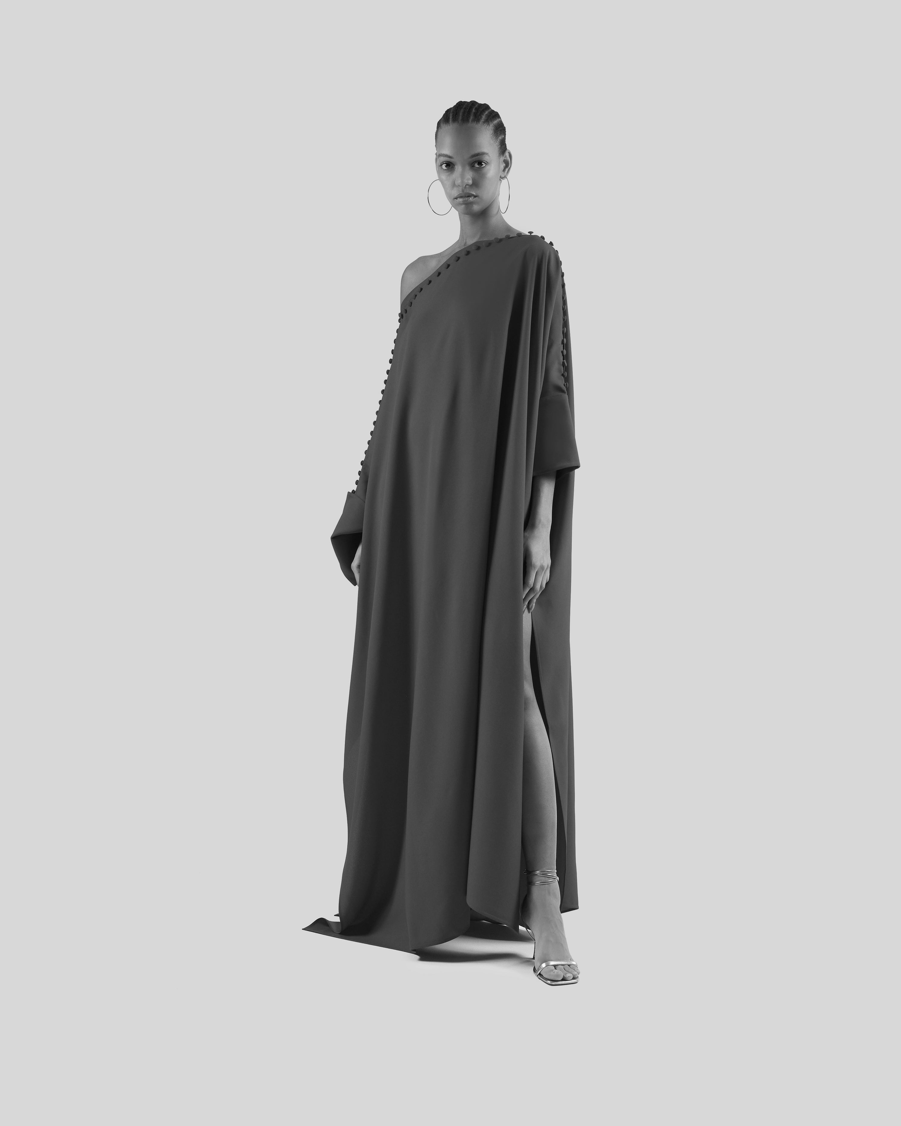 Taller Marmo Mila Kaftan in Black