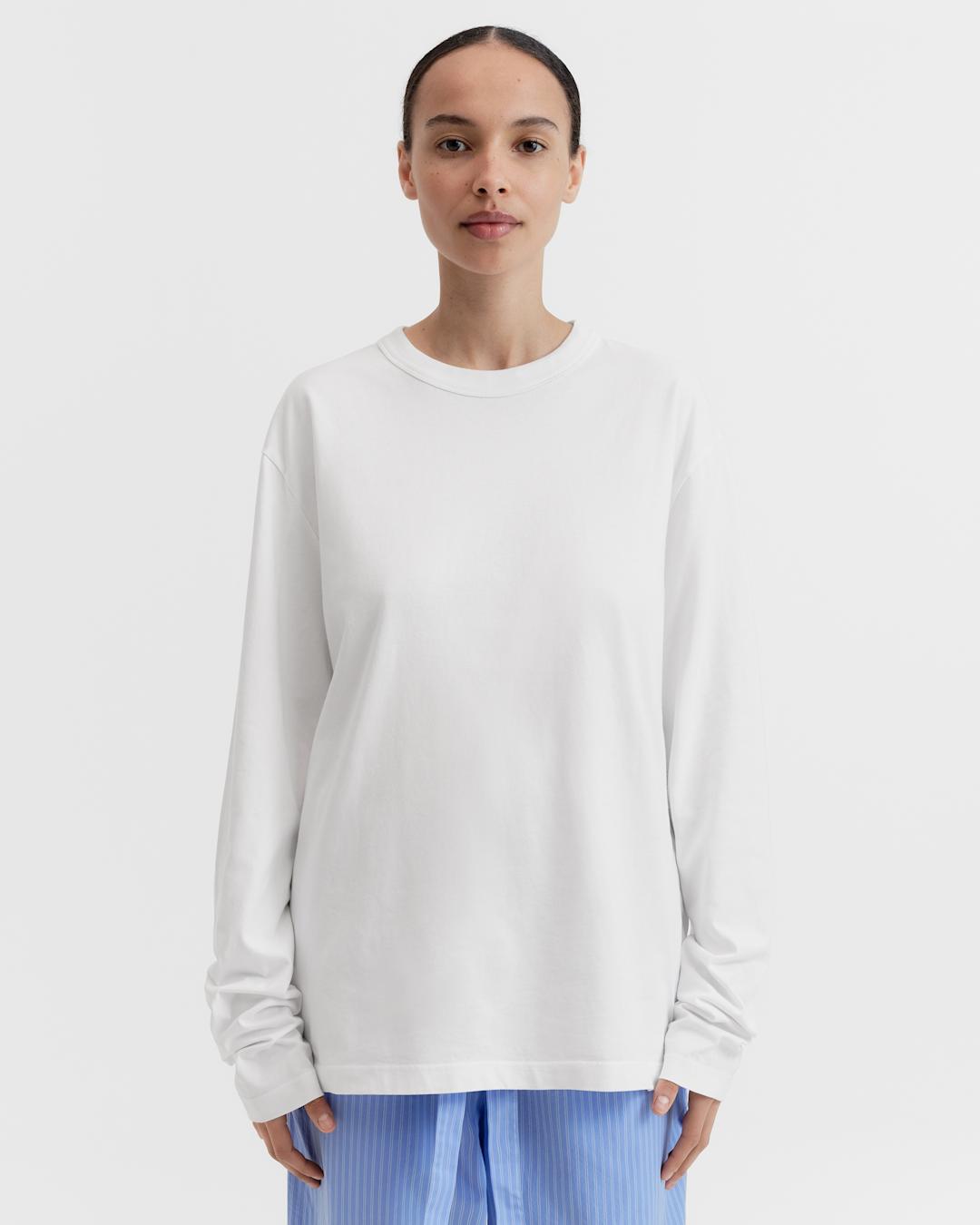 TEKLA Sleeping T-shirt Long Sleeved 白 The White Long Sleeve T-Shirt by Tekla – Blackbird Collection