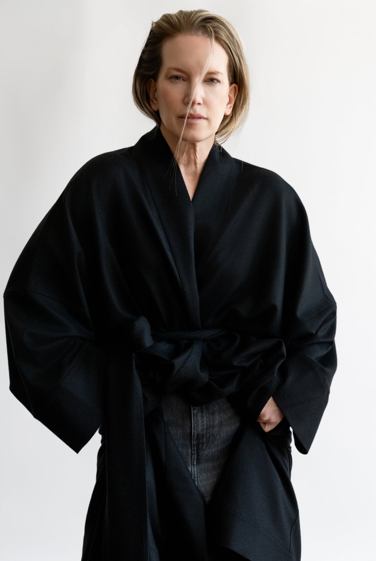 Black cashmere wool Athens robe by Asceno from Blackbird Collection's sustainable elevated loungewear