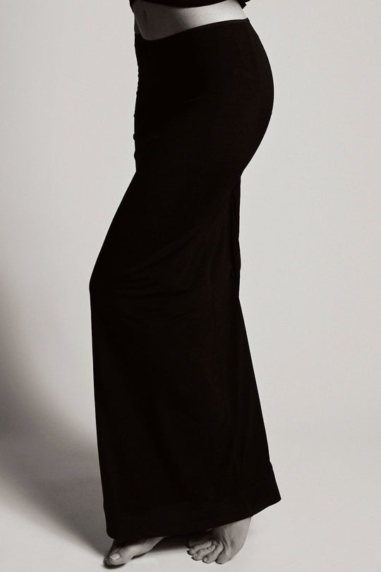 emma-skirt-skirt-eterne-840104_540x_1ca90d64-eb56-4e20-bd06-949509eb3b3c.jpg
