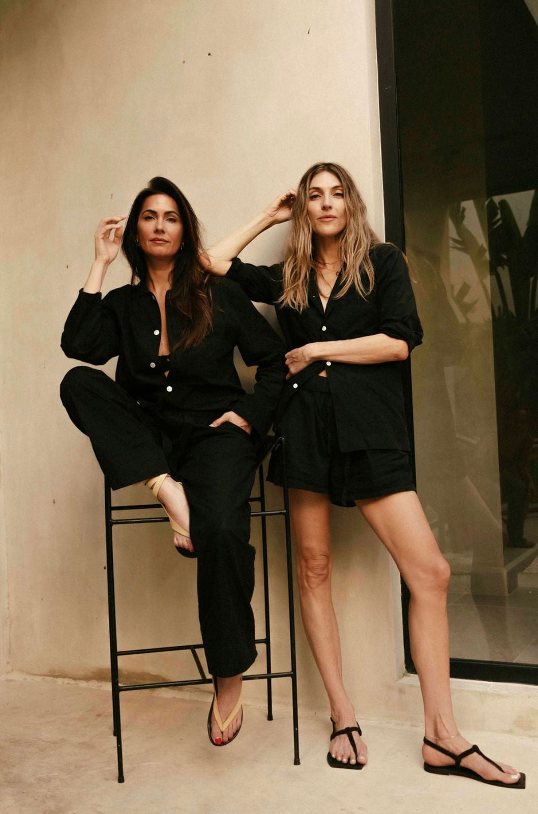 by James Anna Sandal in Black