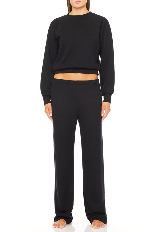 Éterne Straight Leg Sweatpant in Black