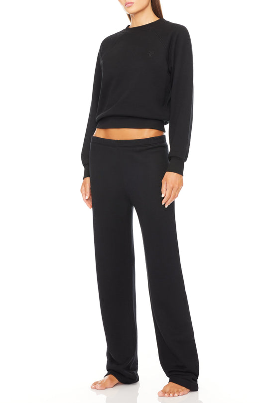 Éterne Straight Leg Sweatpant in Black