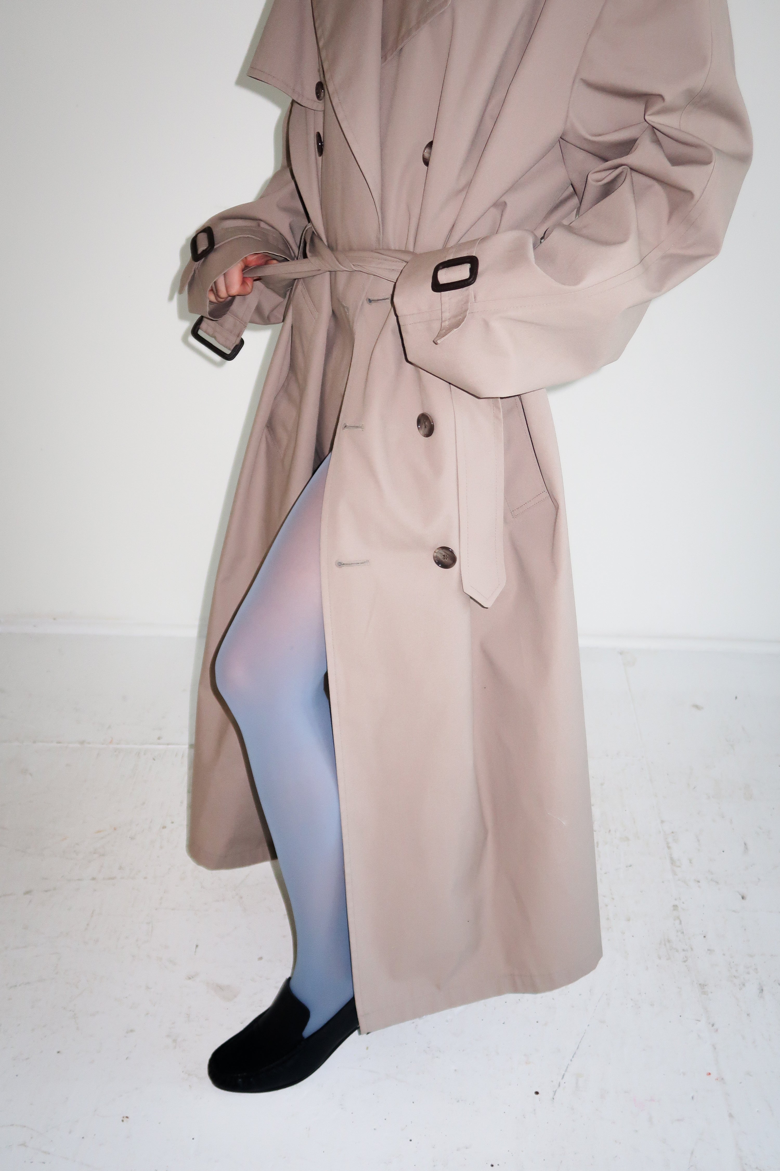 Dusty blue premium tights by Swedish Stockings from Blackbird Collection's sustainable accessories