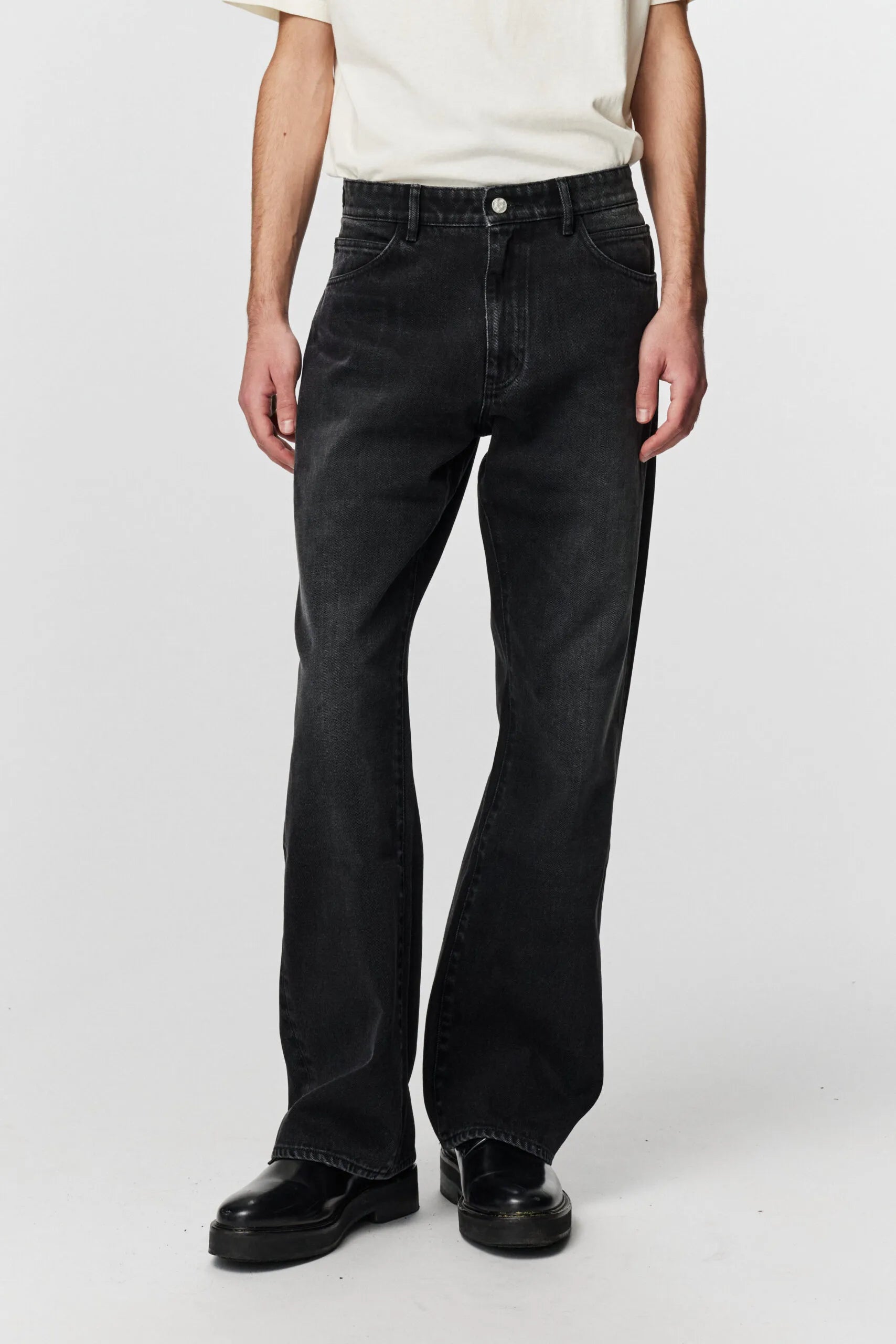 Abo 242 jean in distressed black by ADNYM from Blackbird Collection's sustainable fashion