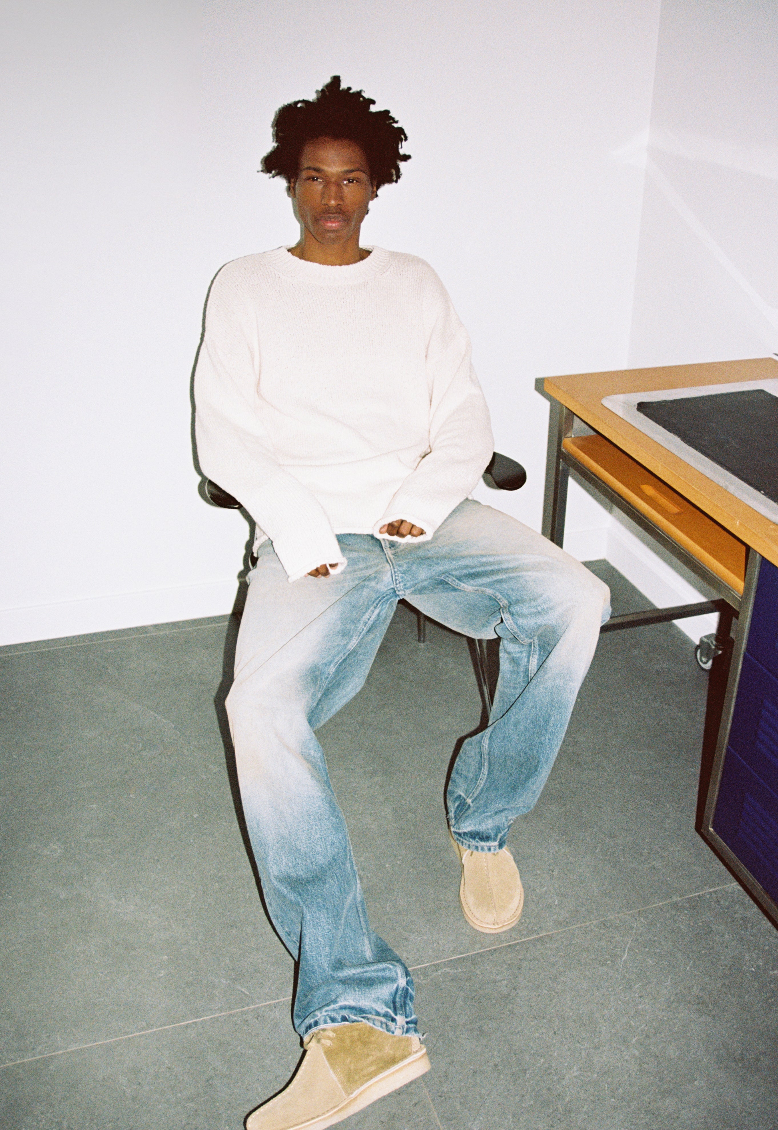 Baggy jeans in beige light wash by Aya Muse from Blackbird Collection's sustainable fashion mens clothing