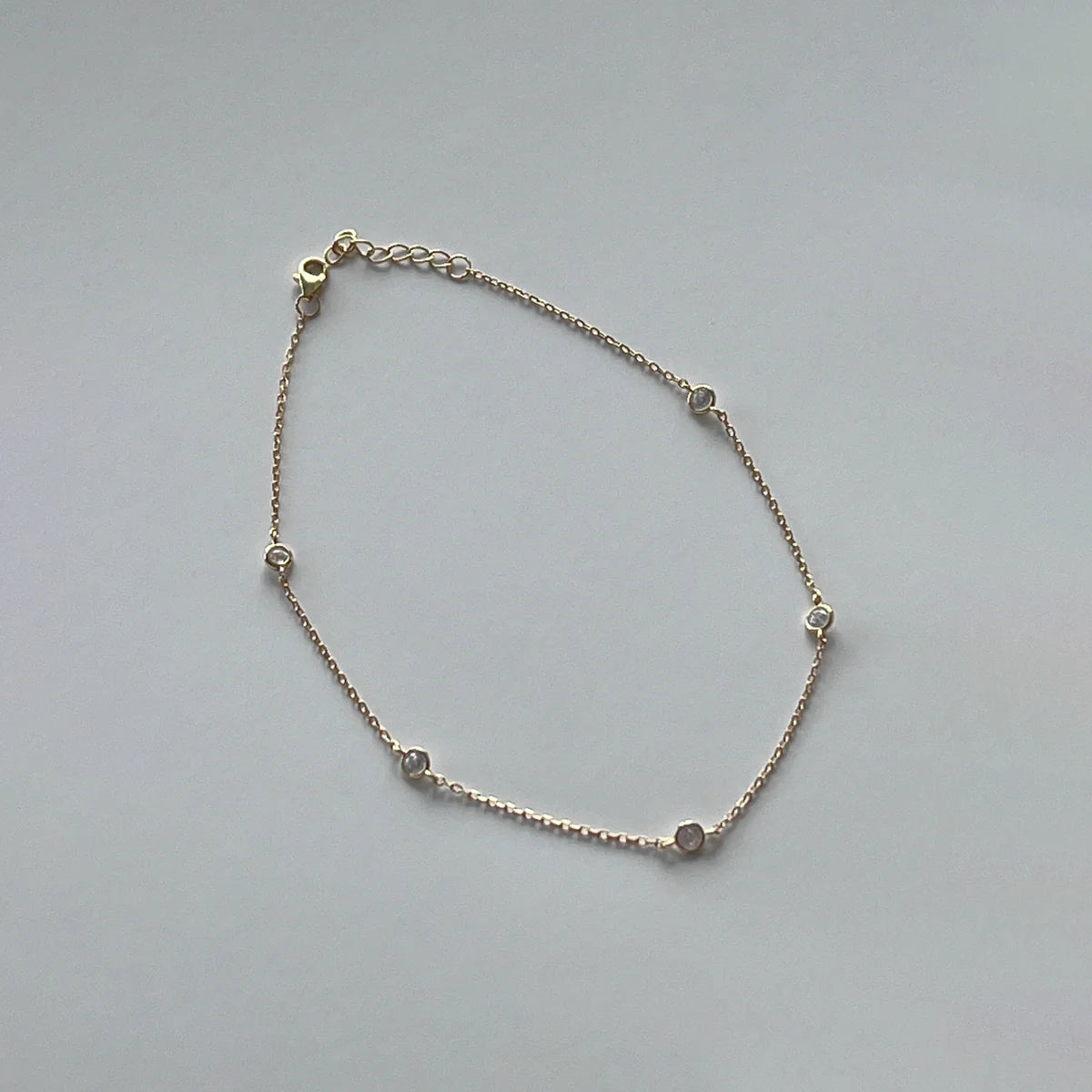 Ivy anklet in silver by Enti Ana from Blackbird Collection's sustainable jewelry and accessories collection