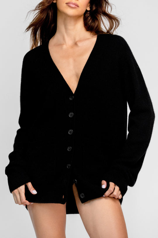 Éterne Theodore Cardigan in Black